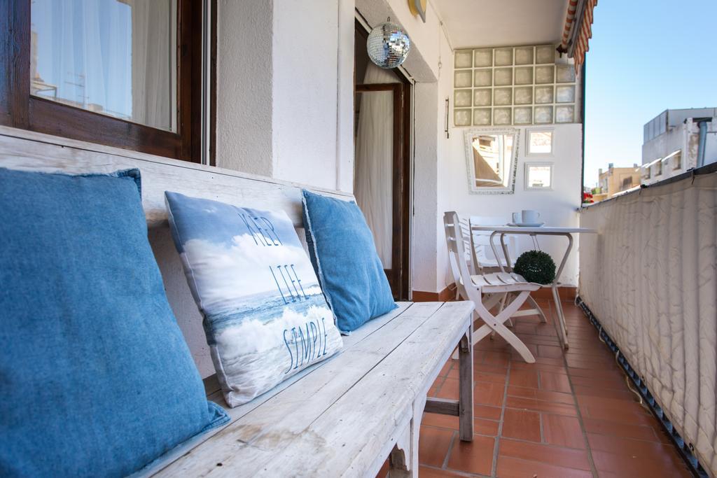 Du Soleil Apart Sitges Eksteriør bilde